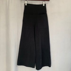 Classic Wilfred Wide Leg Wool Trouser.